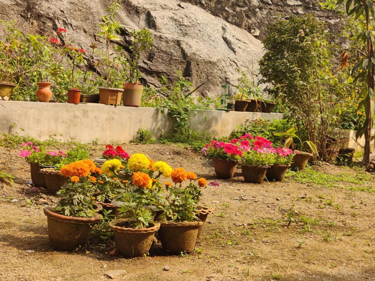 Nilachal Homes Guwahati Buitenkant foto