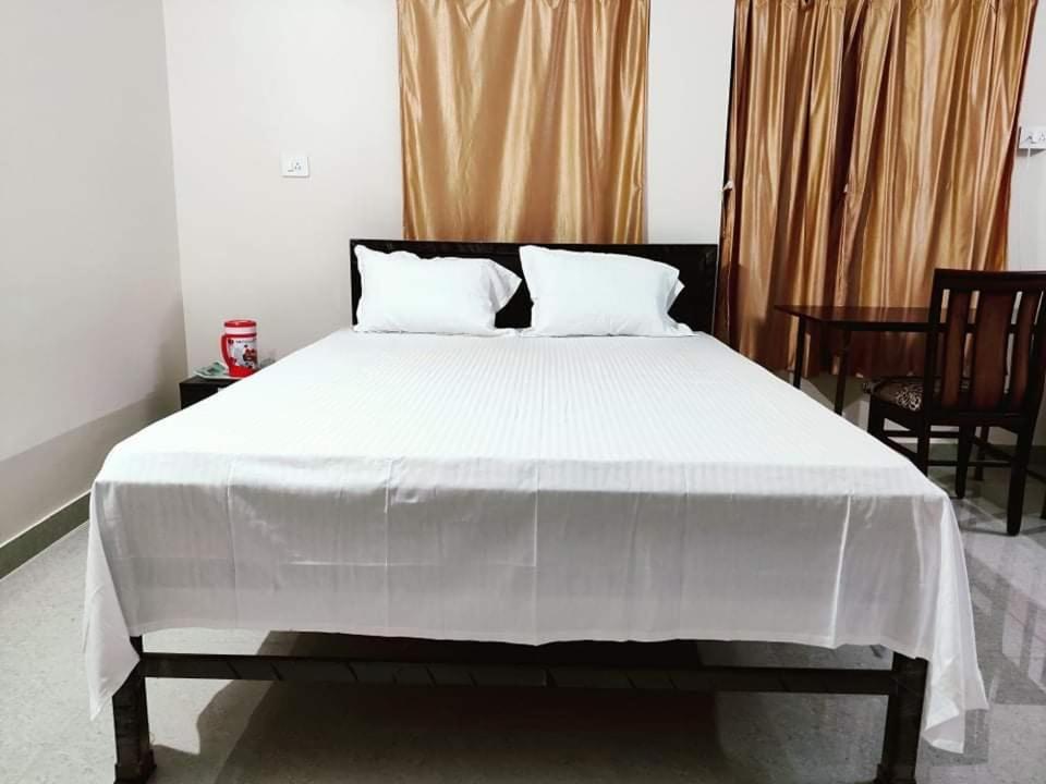 Nilachal Homes Guwahati Buitenkant foto